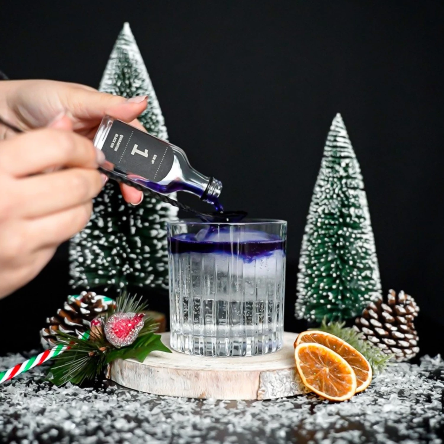 Quarantini Gin Adventskalender 6 Quarantini Gin Adventskalender – Bild 4