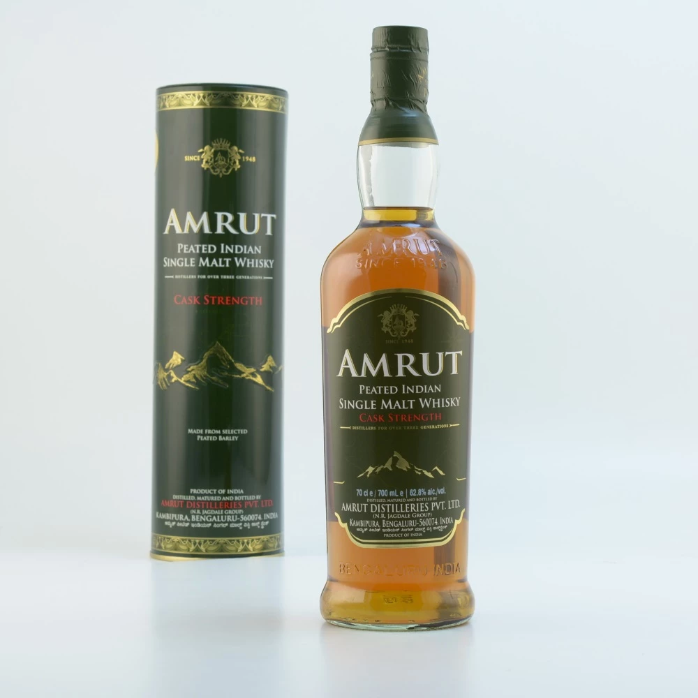 Amrut Peated Indian Whisky Cask Strength 62,8% 0,7l 4 Amrut Peated Indian Whisky Cask Strength 62,8% 0,7l – Bild 2