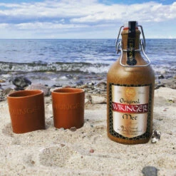 Original Wikinger Met (Tonkrug) 11% 0,5l -Tom Home 45135 original wikinger met tonkrug 11 0 5l mood 3 a523