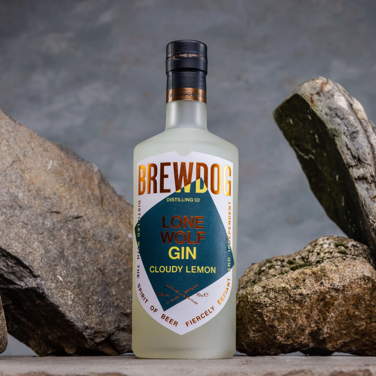 LoneWolf Cloudy Lemon Gin 40% 0,7l 5 LoneWolf Cloudy Lemon Gin 40% 0,7l – Bild 3