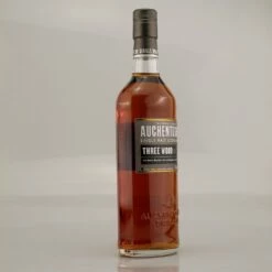 Auchentoshan Three Wood Lowland Whisky 43% 0,7l 12 Auchentoshan Three Wood Lowland Whisky 43% 0,7l -Tom Home unbekannt d359